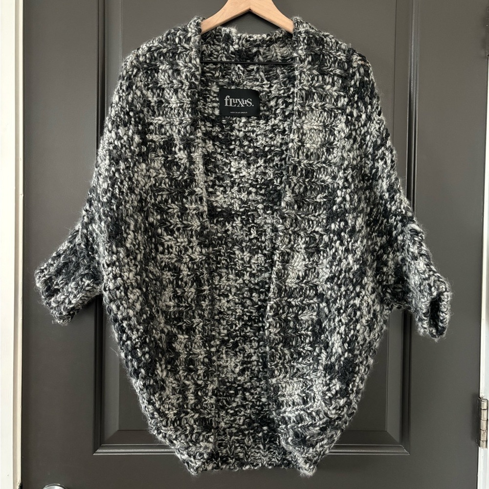 Fluxus Wool Alpaca Blend Shawl Salt & Pepper Knit Woven Chunky Oversized Coat XS